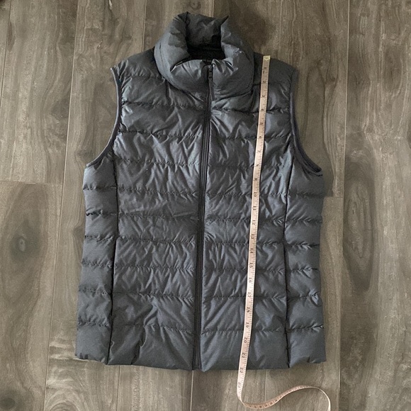 Women’s Uniqlo Ultra Light Down Vest - grey - Picture 2 of 7